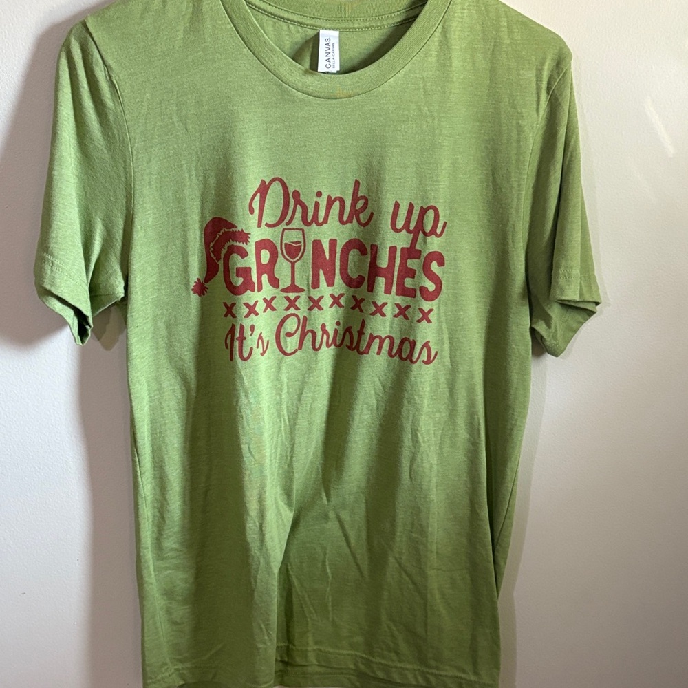 Canvas Green Christmas Graphic T-Shirt